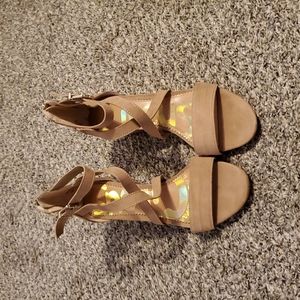Sam Edelman nude heels